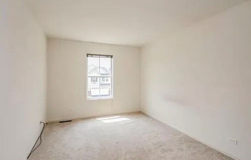 Building Photo - 676 Acadia Cir