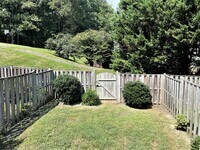 Building Photo - 8914 Shamrock Ct