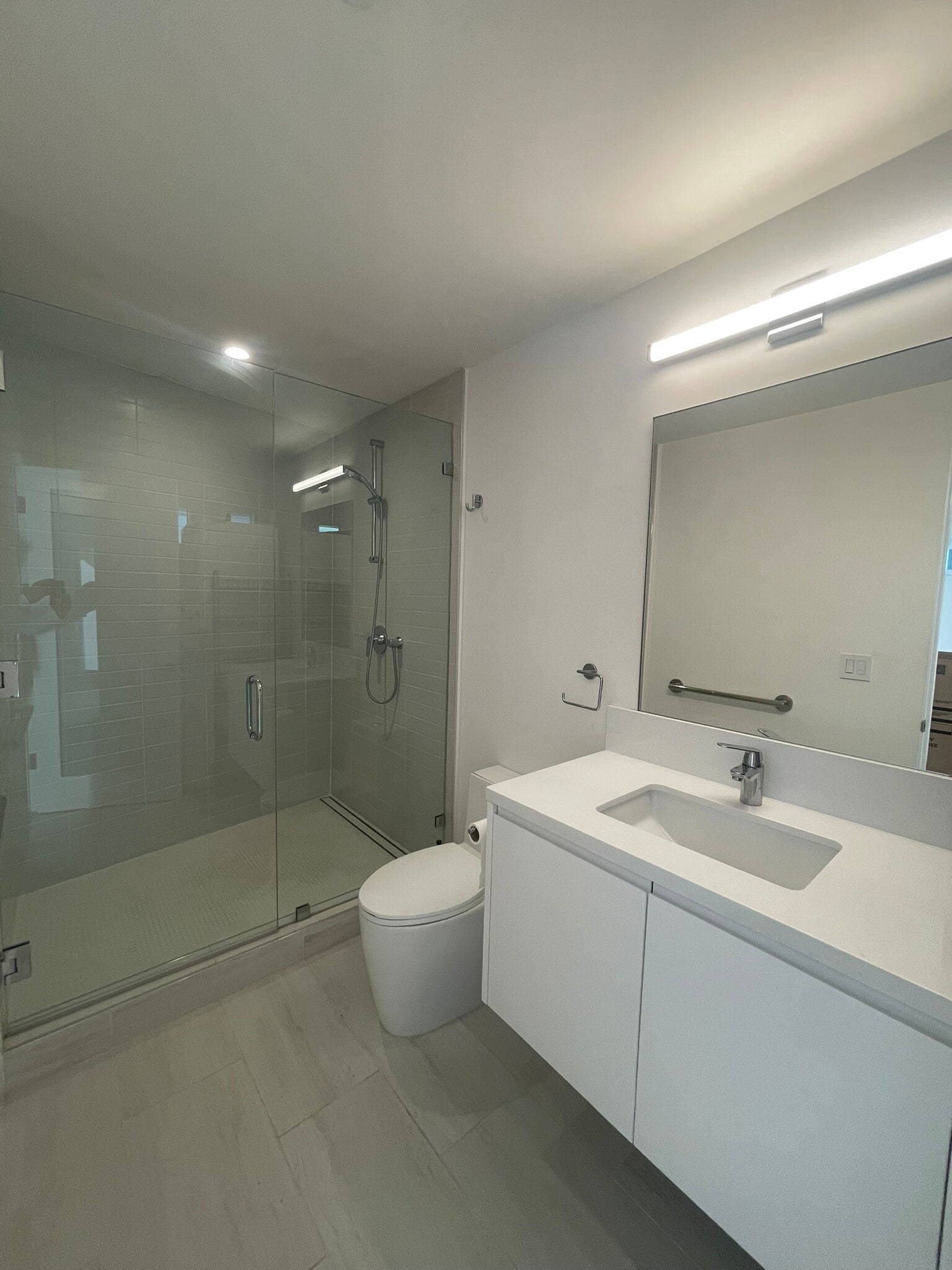 Beautiful Shower and Bathroom - 5111 Ocean Front Walk