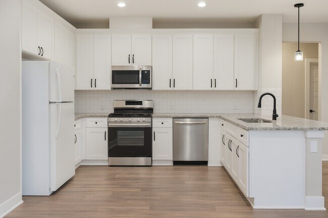 Building Photo - 16627 Oasis Mdw Ln