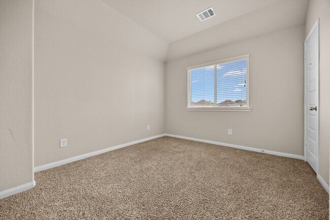 Building Photo - 22011 Grand Majestic Dr