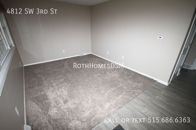 Building Photo - 4812 SW 3rd St