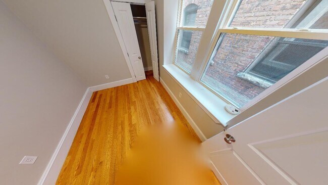 Building Photo - 38 Frankfort St
