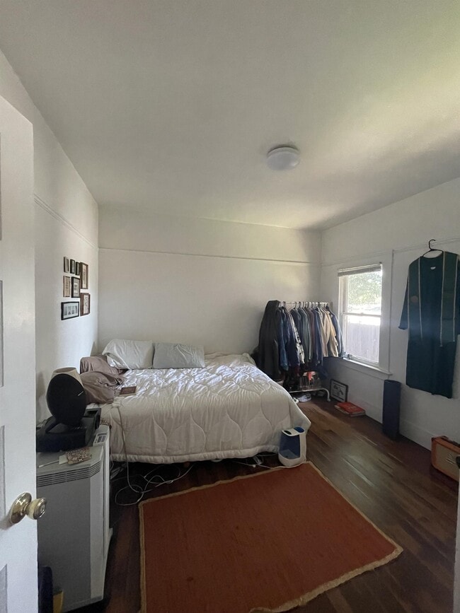 Building Photo - 292 Higuera St