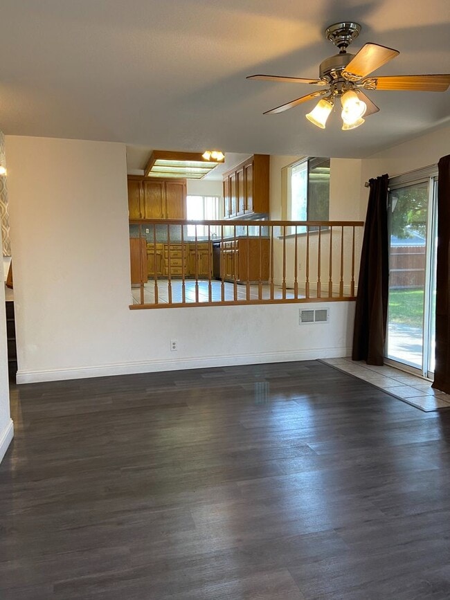 Building Photo - Charming home available - desirable Atwate...