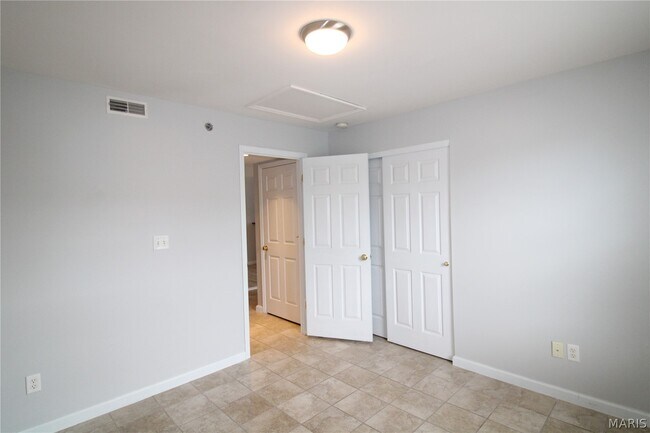 Building Photo - 13300 Spring Creek Ln