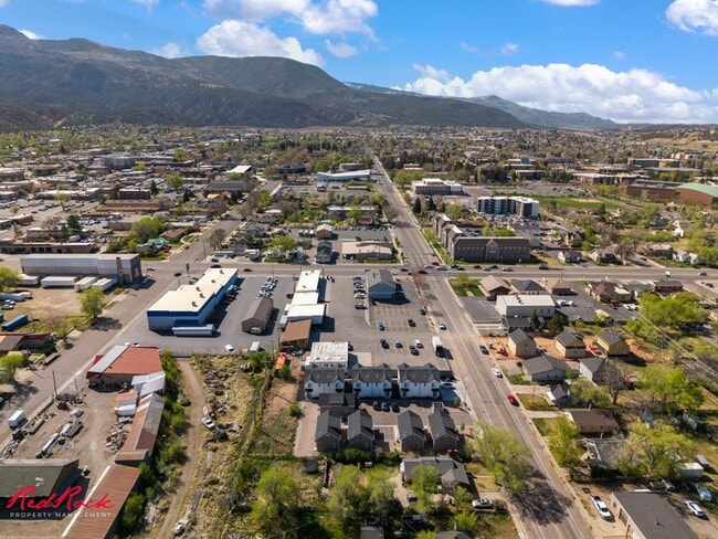 Building Photo - MOVE IN SPECIAL! Fresh, Modern Living, Just Steps Away From Everything in Cedar City
