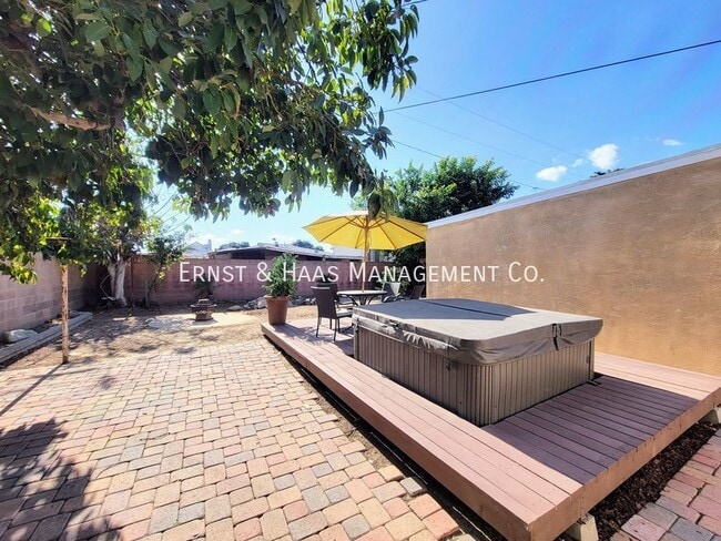 Building Photo - 2666 E Madison St