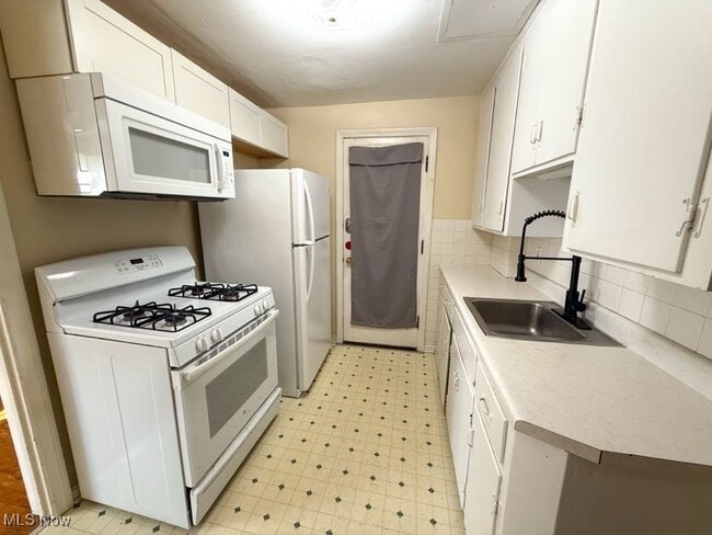 Building Photo - 2321 Broad Blvd