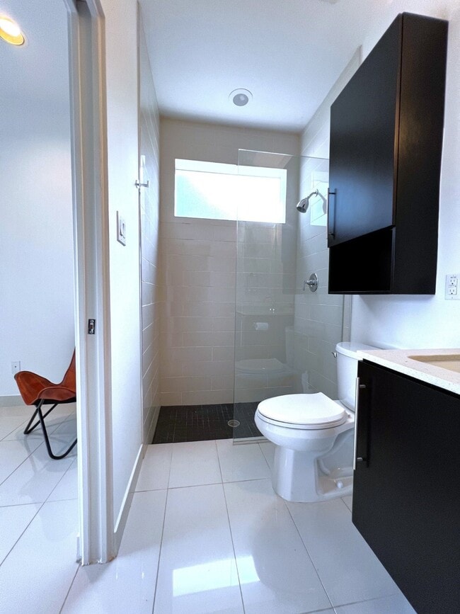 Building Photo - 1524 Blodgett St