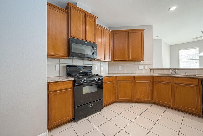 Building Photo - 5203 Heatherdawn Ct