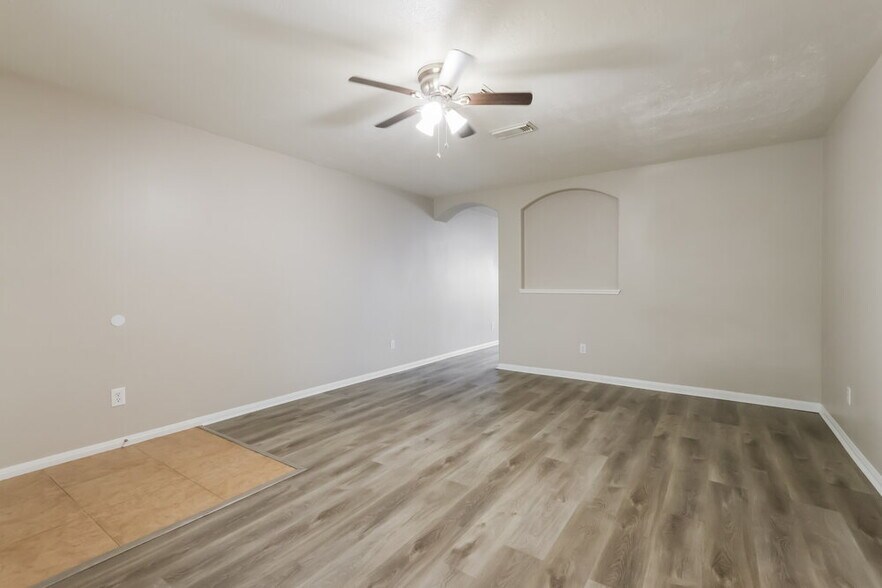 Building Photo - 21330 Carleen Creek Trail