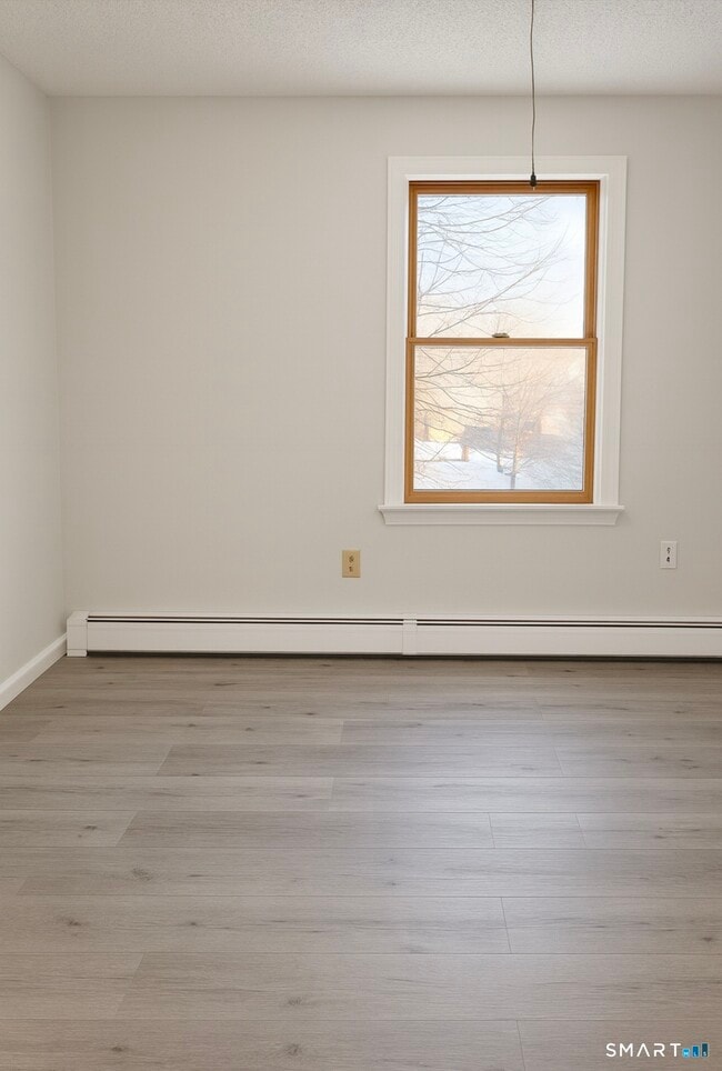 Building Photo - 316 High Rd