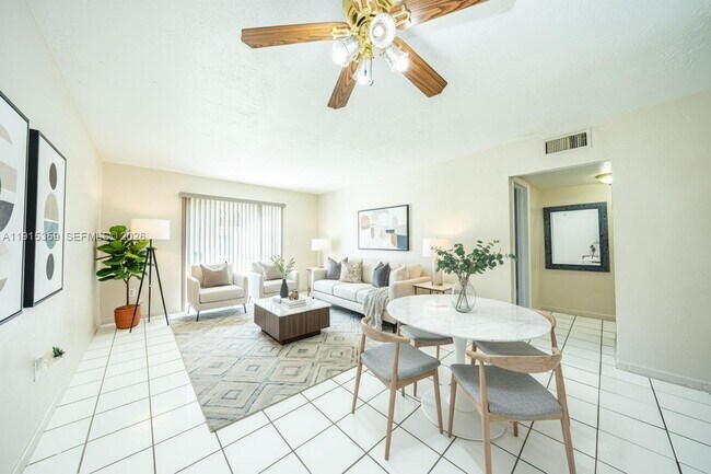 Building Photo - 1225 W 35th St