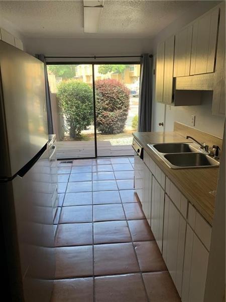 Building Photo - 56 Sandalwood Cir