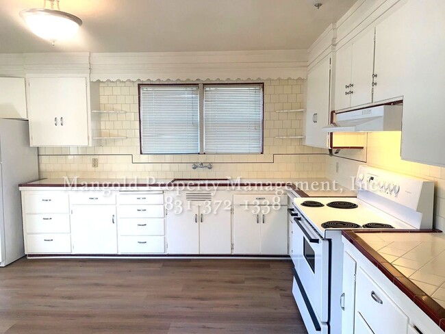 Building Photo - Spacious 3-Bed, 1.5-Bath Home with Private...