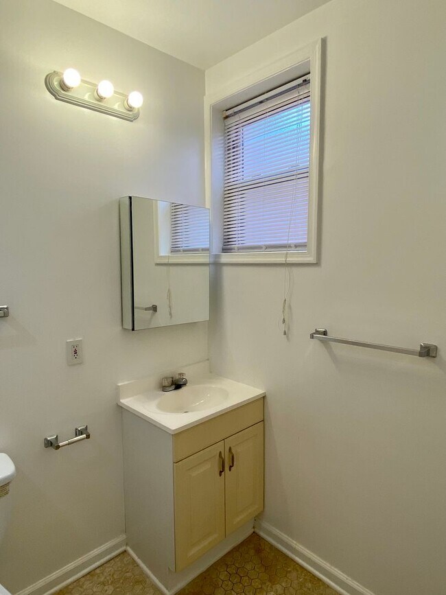 Building Photo - Charming 2 Bedroom/2 Bathroom Townhome in Harwood, Baltimore, MD!
