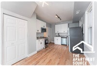 Building Photo - 1624 W Beach Ave