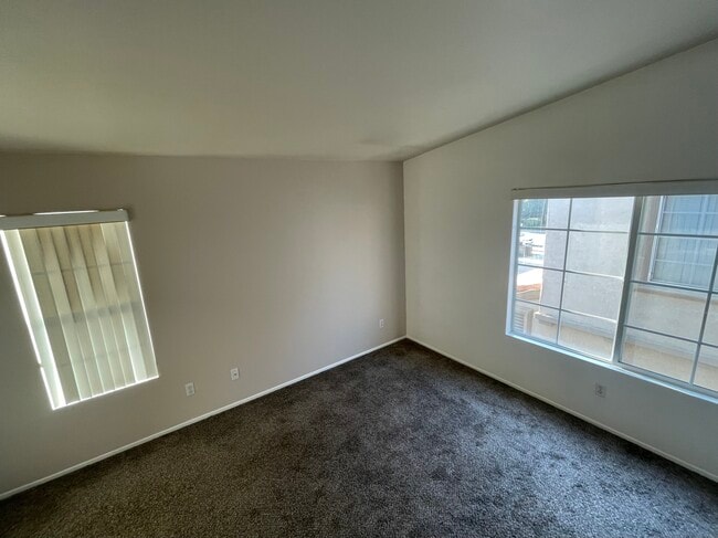 Building Photo - 25621 Prospect Ave