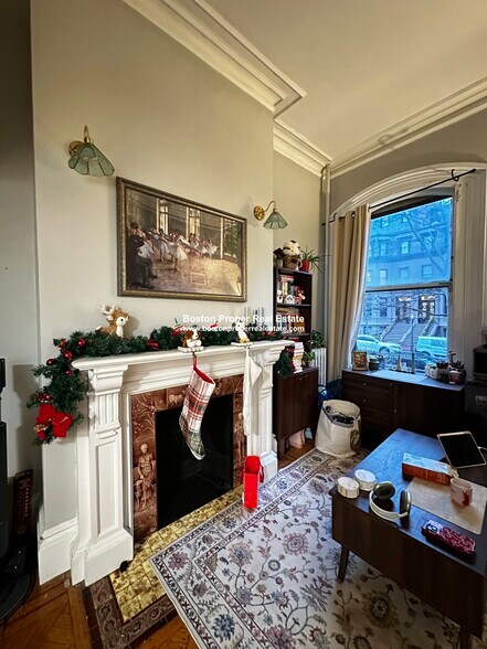 Building Photo - 116 Marlborough St