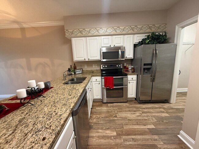 Building Photo - 5 Laguna St