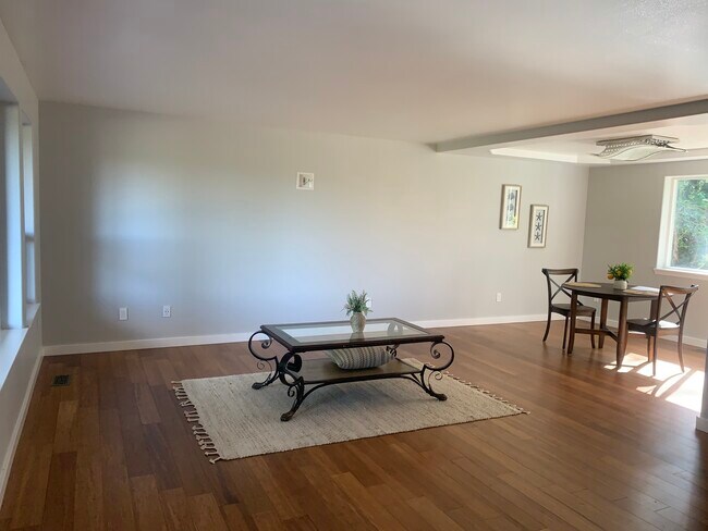 Building Photo - 14107 78th Ave NW