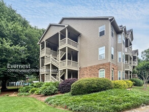 Building Photo - 411 McGill Park Ave NE