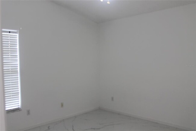 Building Photo - 462 Kassik Cir