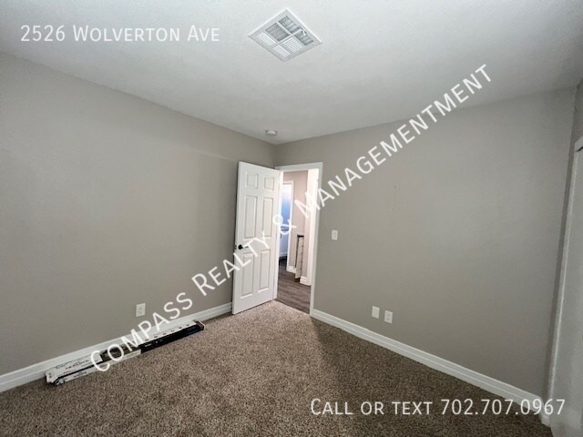 Building Photo - 2526 Wolverton Ave