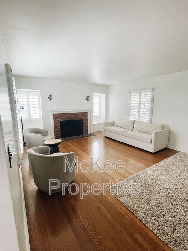 Building Photo - 277 B Ave