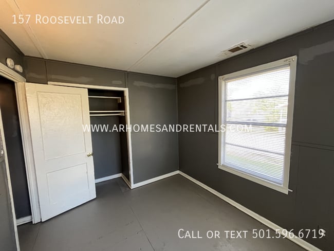Building Photo - 157 Roosevelt Rd