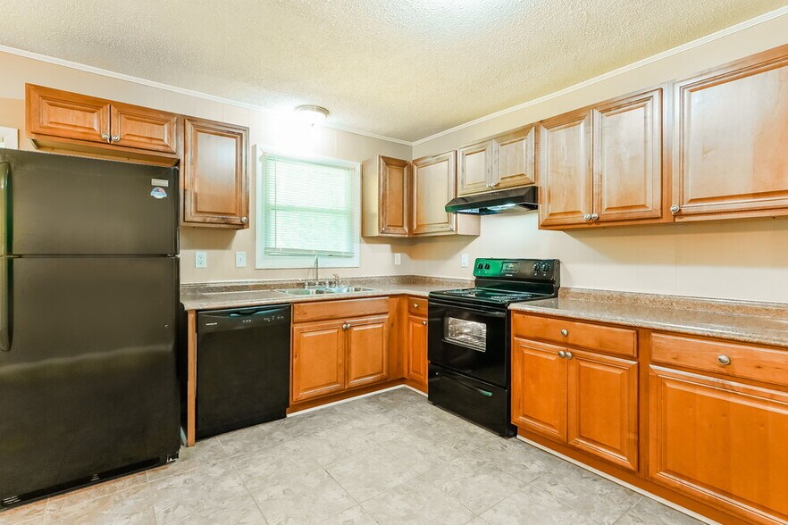 Building Photo - 2415 Rose Ln