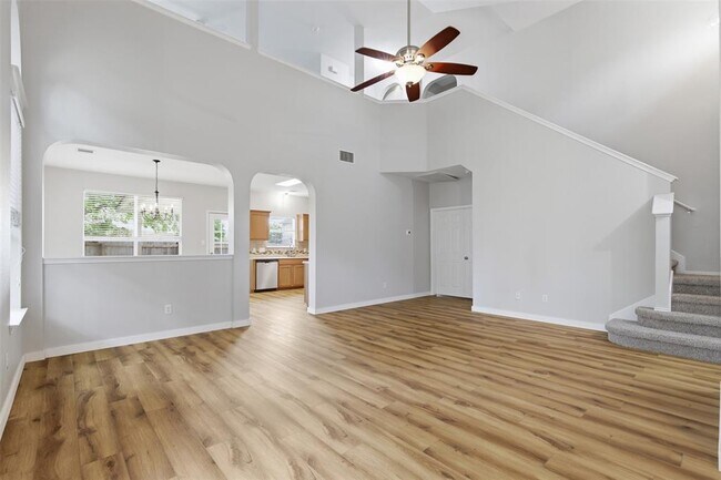 Building Photo - 3901 Whitey Ford Way