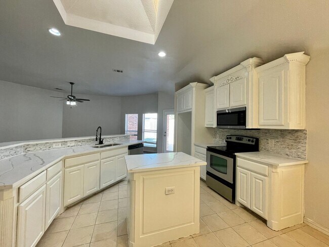 Building Photo - Gorgeous 4-bedroom home!