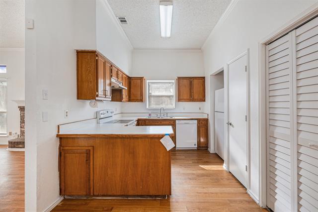 Building Photo - 1105 Irene Dr