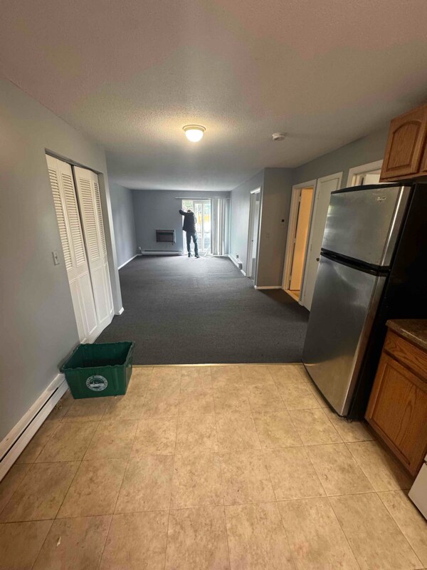 Building Photo - 12 -12A Hartford Tpke
