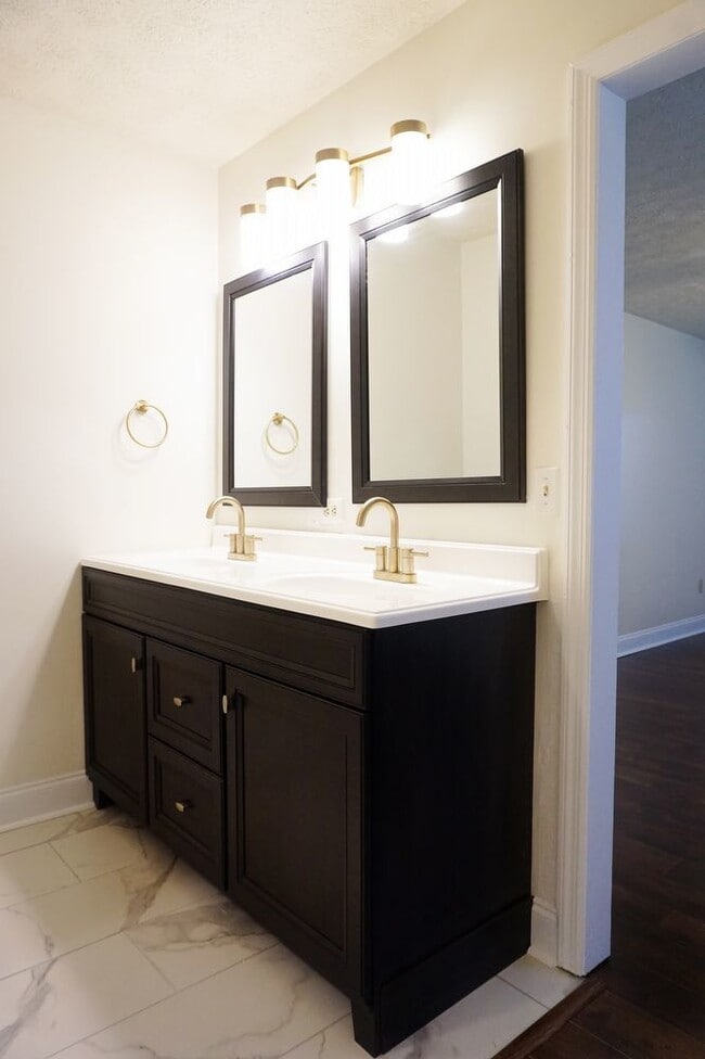 Building Photo - 4BR/4BA Home in Echo Farms!  $2,600/month ...
