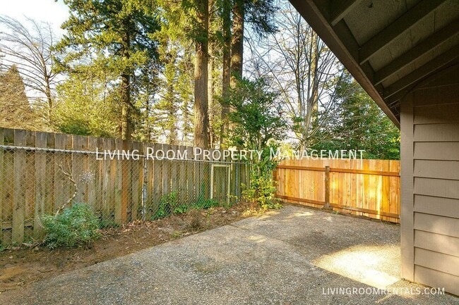 Building Photo - 9811 SW 49th Ave