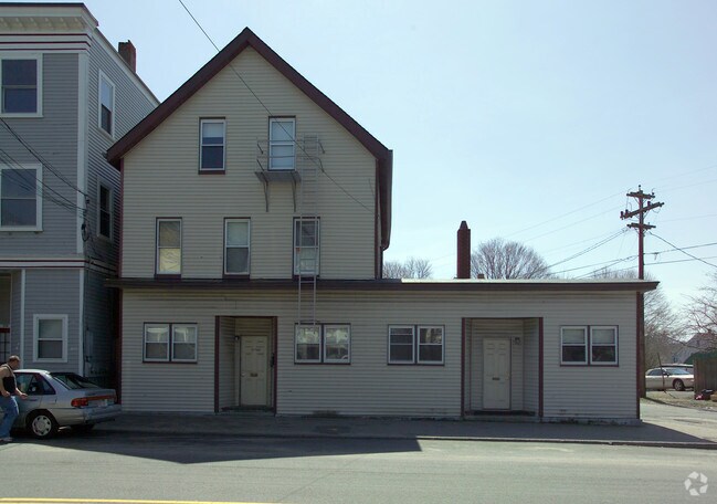 Building Photo - 300 Whittenton St