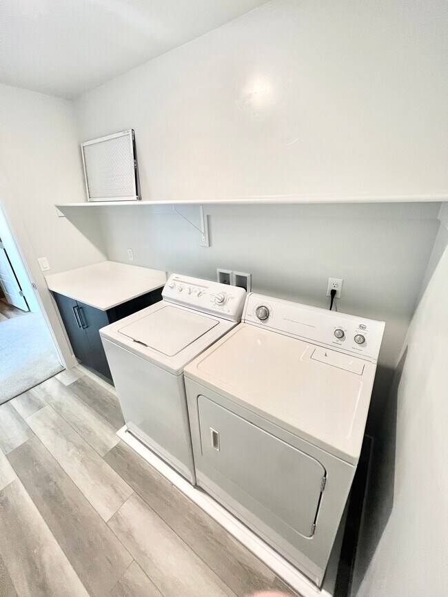 Building Photo - 3172 E Sky Rim Wy