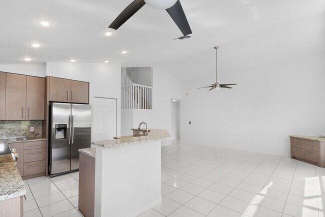 Building Photo - 3058 SE Brierwood Pl