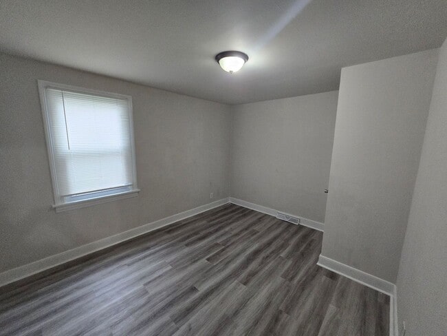 Primary Photo - 3 bedroom house