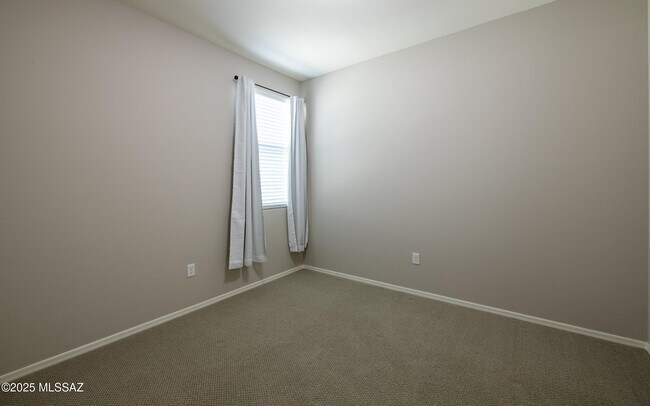 Building Photo - 10324 S Barlow Way