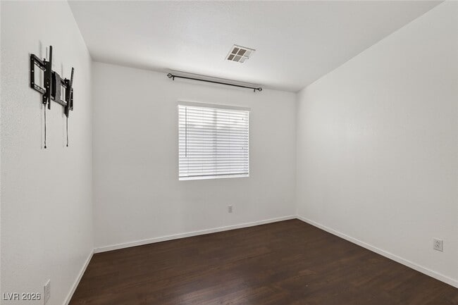 Building Photo - 226 Nautical St