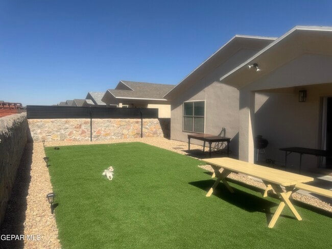 Building Photo - 12445 Polo Norte Dr