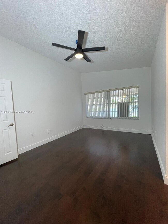 Building Photo - 4136 Sapphire Terrace
