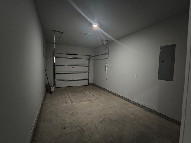 Building Photo - 9212 NW 147th Terrace