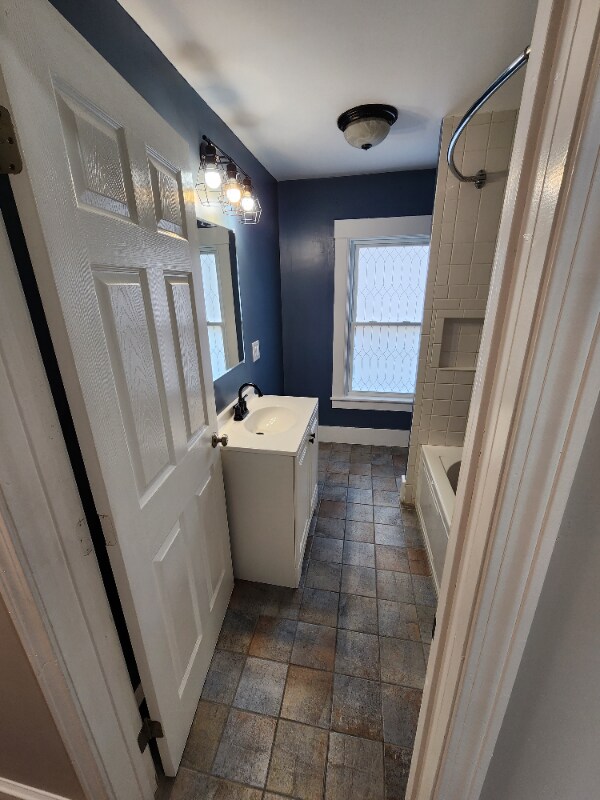 Building Photo - 39 Concord St