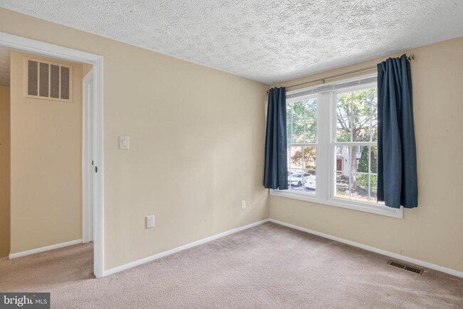 Building Photo - 7973 Tyson Oaks Cir