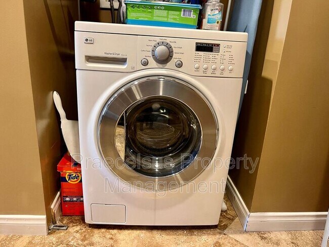 Building Photo - 1551 Fourth Ave